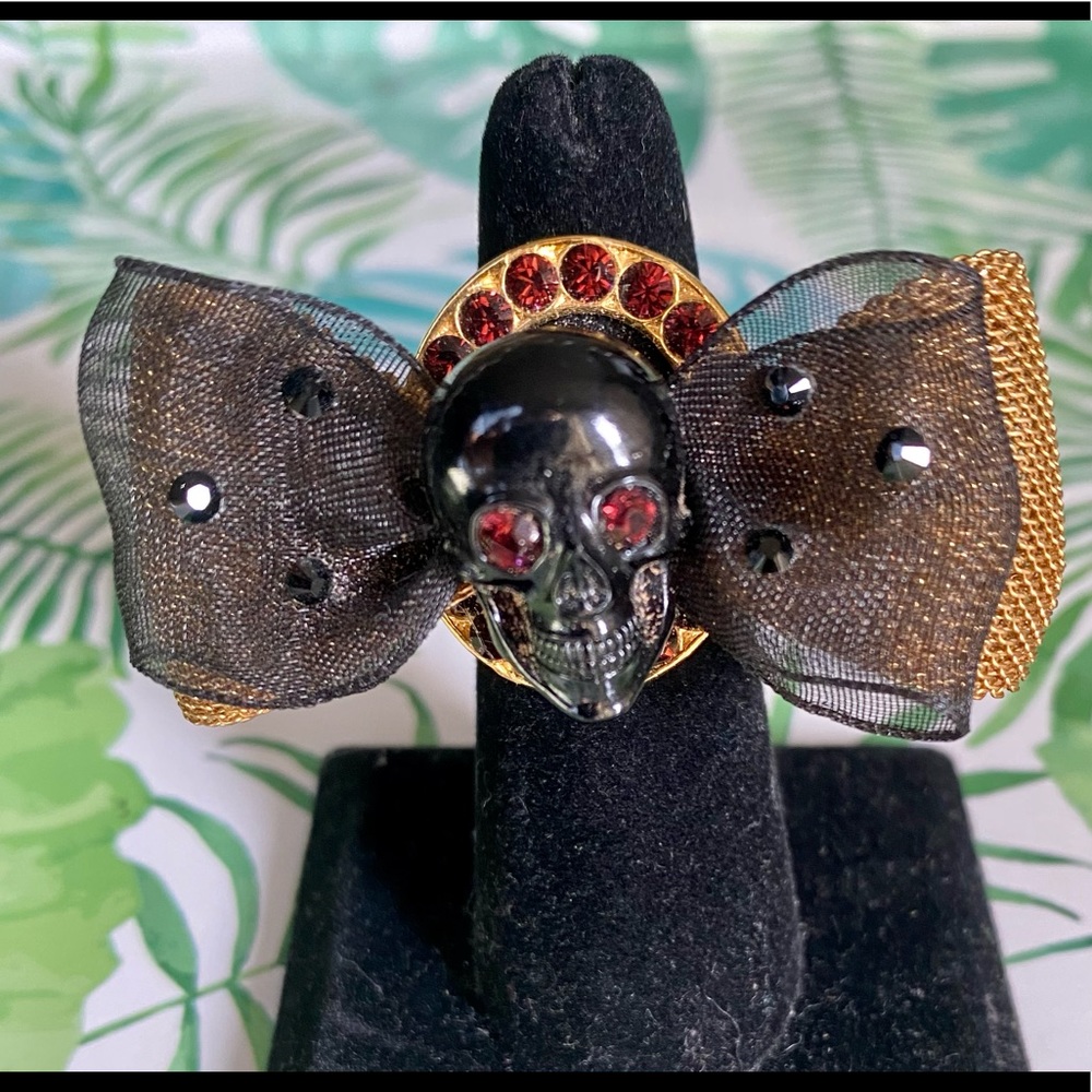 Tarina Tarantino Vintage Skull Ring